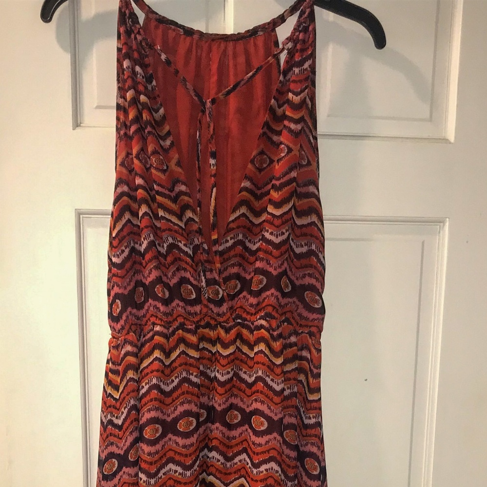 Patterned High-Low Dress - Picture 3 of 3